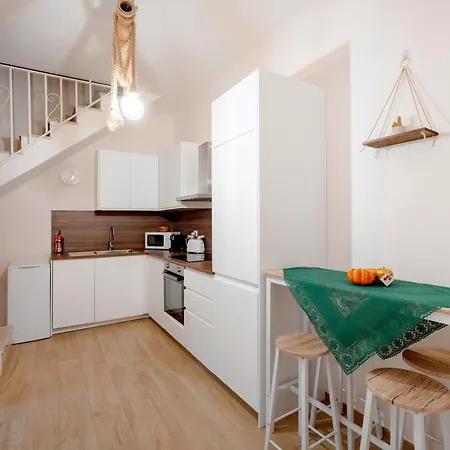 Dimora Oreste * Бари